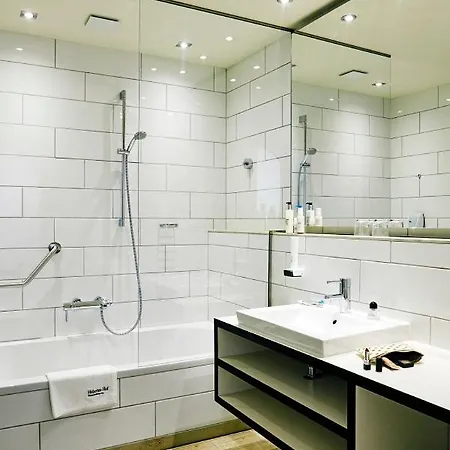 Hubertus Hof 4* بالاتونفينيفيس