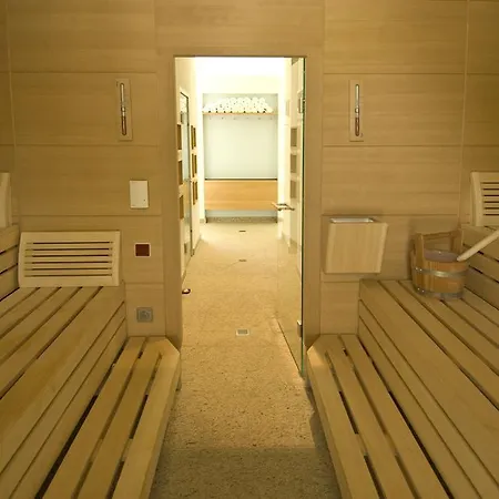 Hubertus Hof 4*