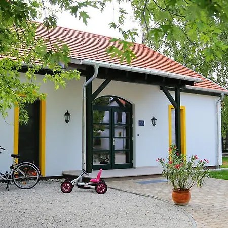 Hubertus Hof Complex