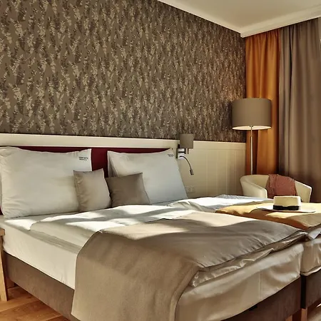 Hubertus Hof 4* Balatonfenyves